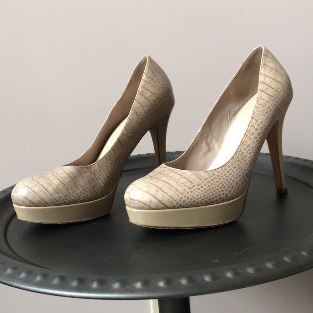 Cole Haan 8.5B Women’s 4.5” (approx) Heel Reptile Print Nude